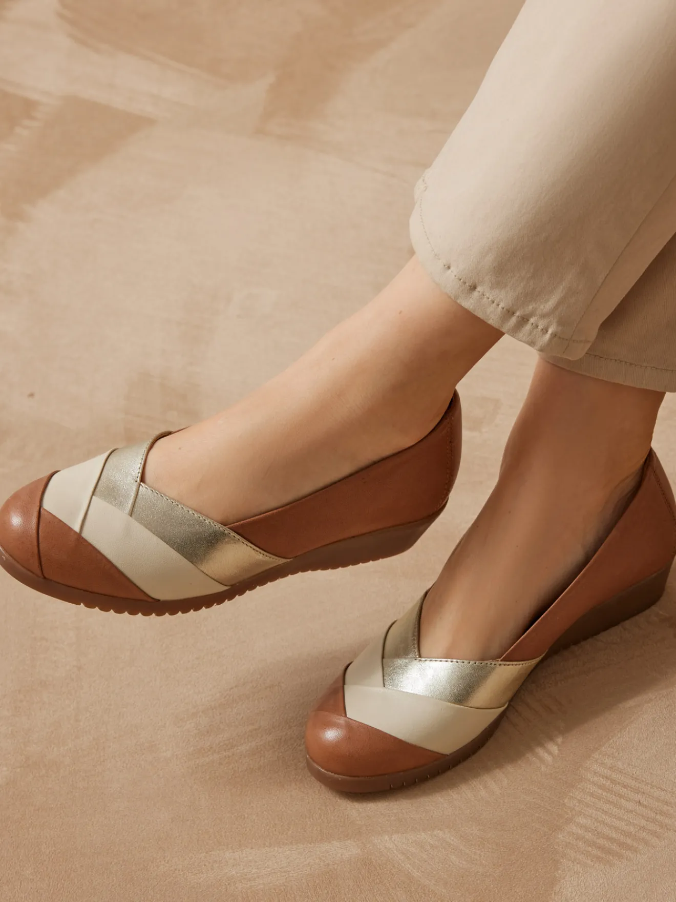 Outlet Ballerines cuir tricolore Femme Ballerines