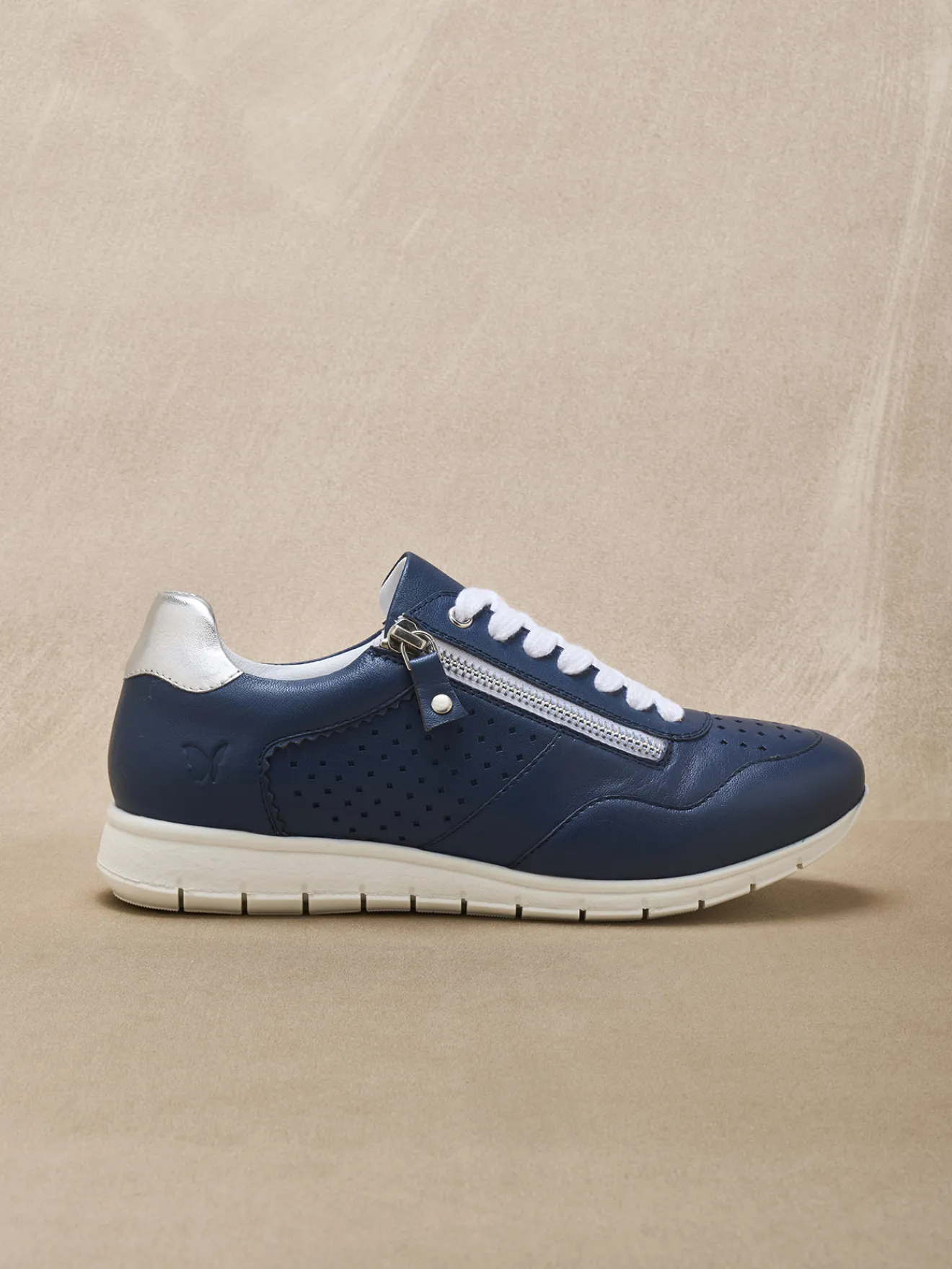 Sale Baskets cuir à aérosemelle® amovible Femme Baskets, Derbies