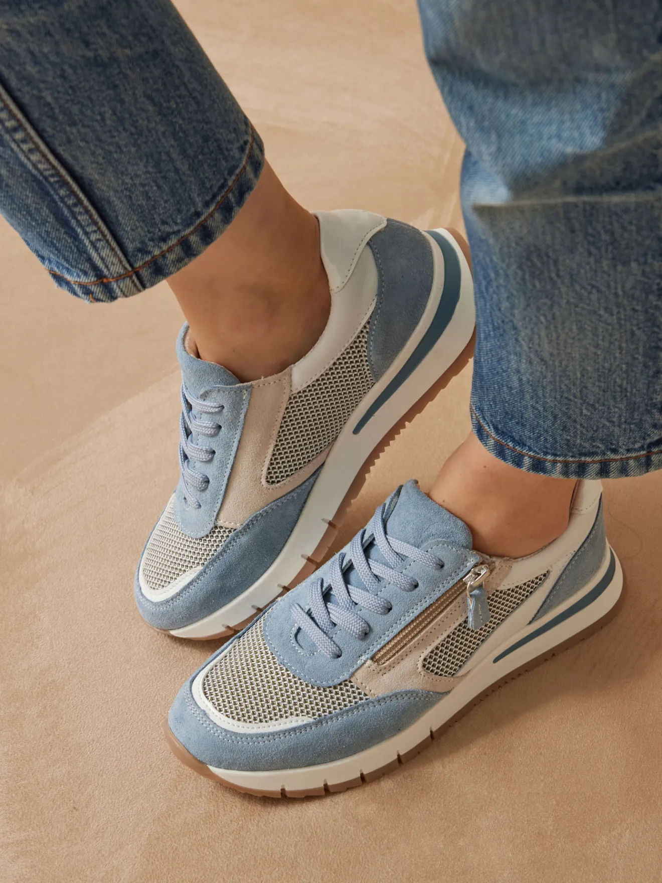 Discount Baskets fermées par zip et lacets Femme Baskets, Derbies