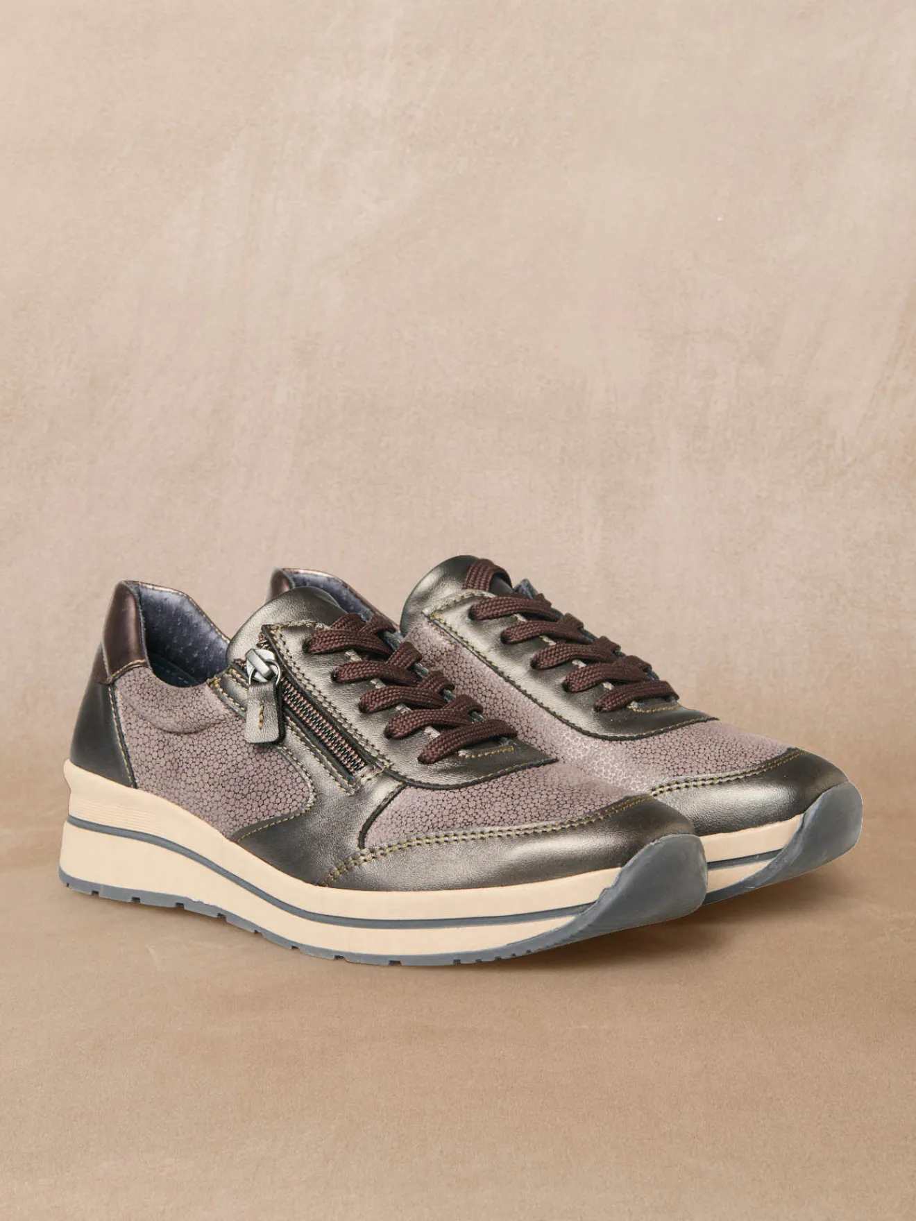 Outlet Baskets zip et lacets semelle amovible Femme Baskets, Derbies