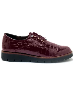 Hot Derbies vernis façon croco Femme Baskets, Derbies