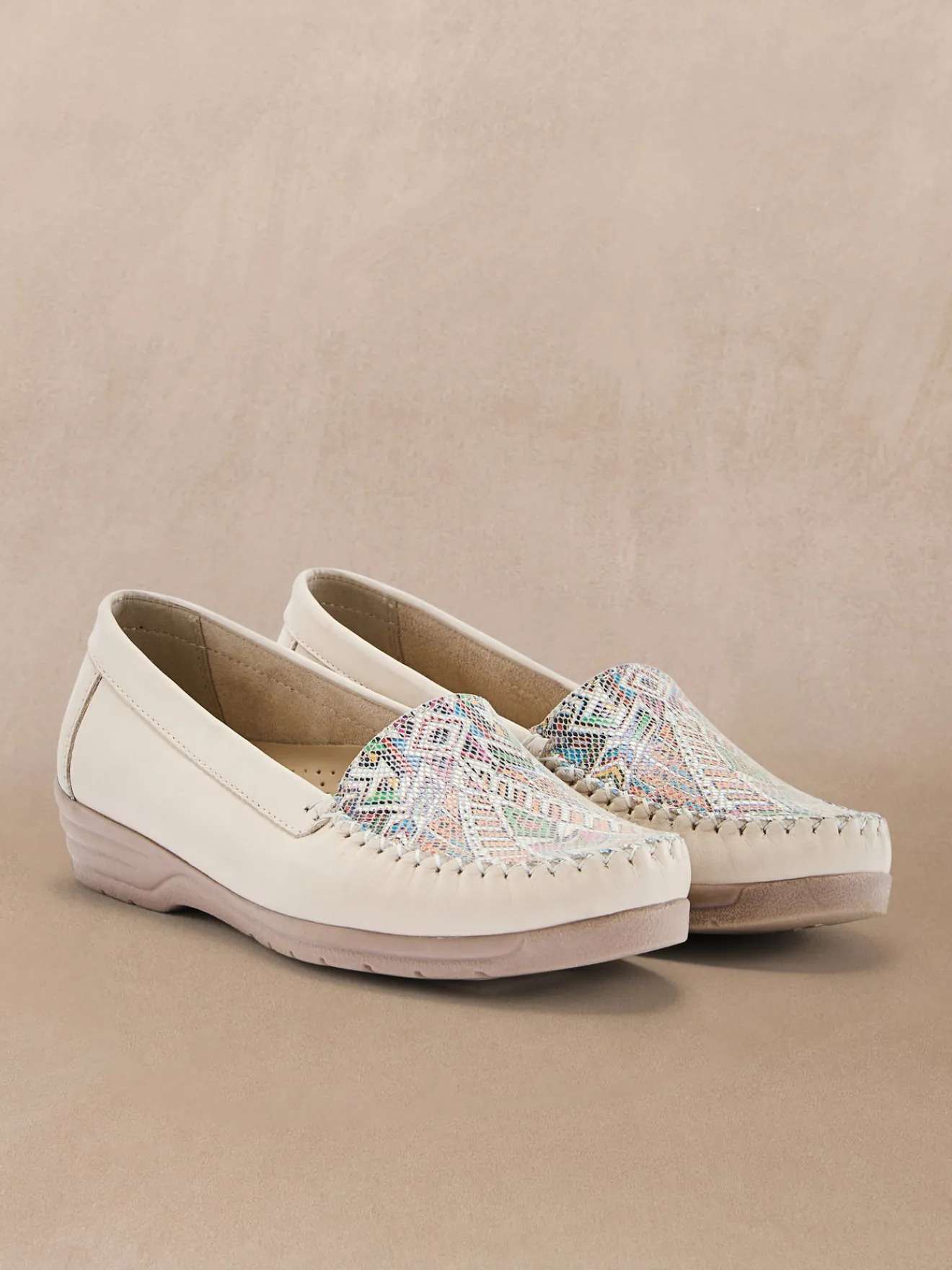 Hot Mocassins ethniques largeur confort Femme Mocassins, Sans-Gênes