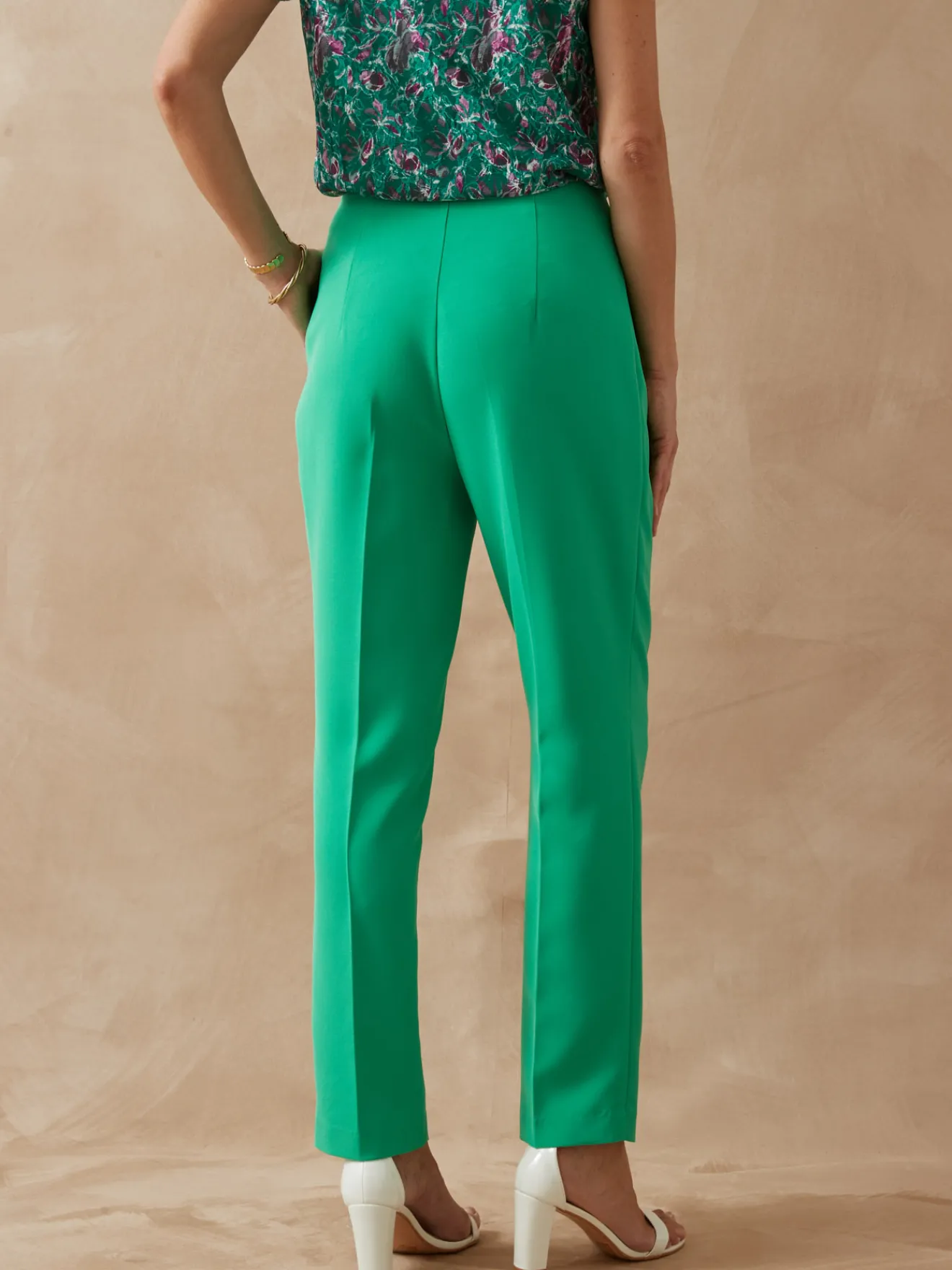 New Pantalon fuselé 7/8ème Femme Pantalon