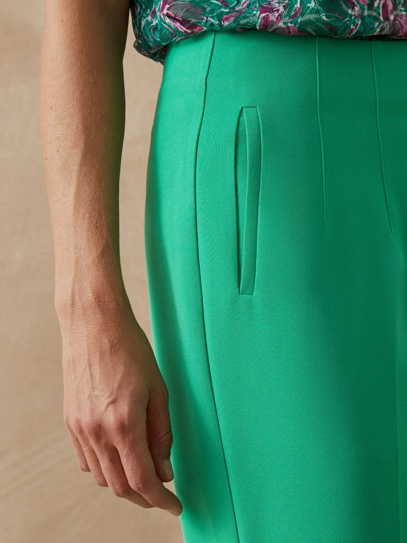 New Pantalon fuselé 7/8ème Femme Pantalon