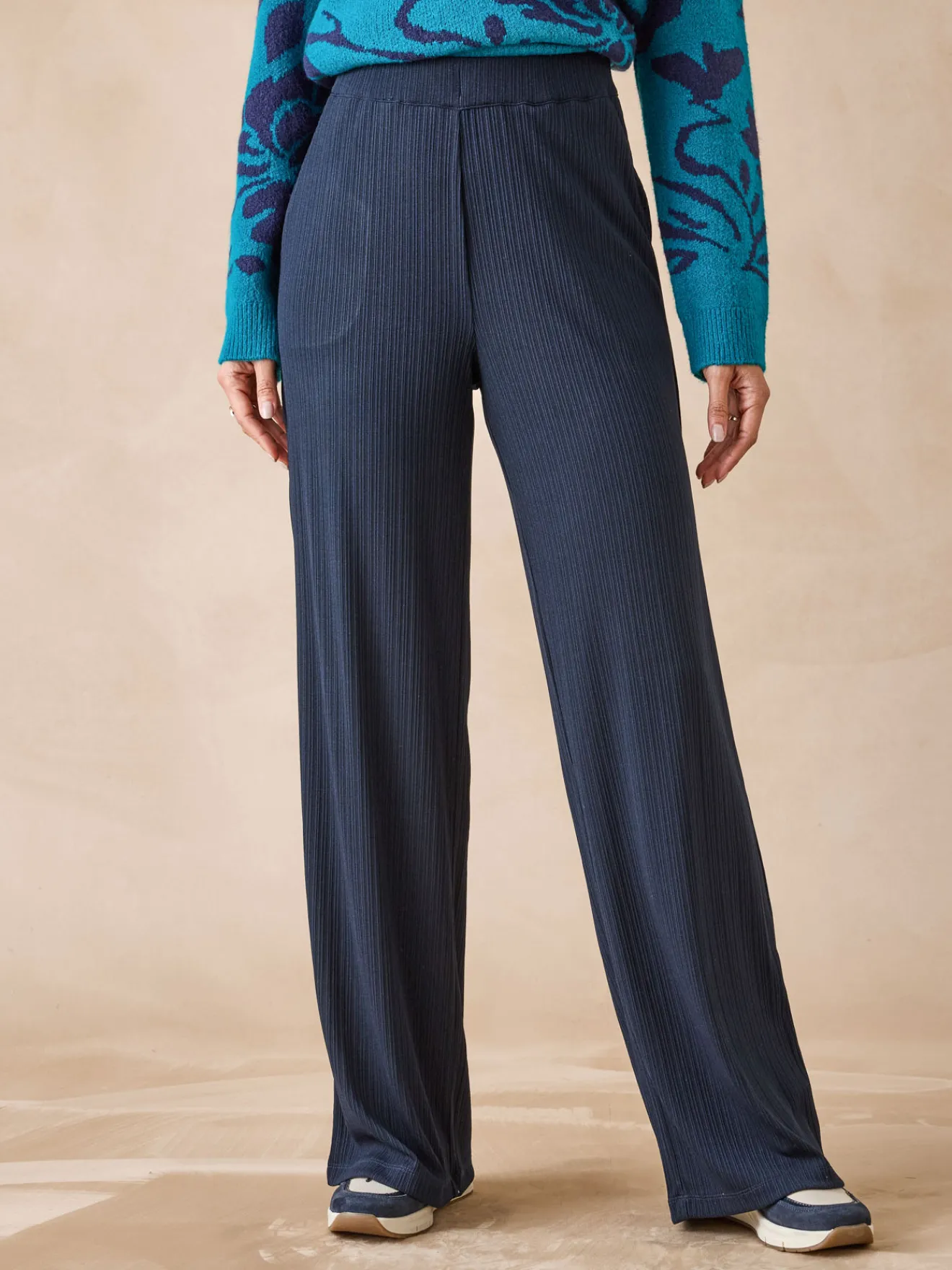 Discount Pantalon large et droit Femme Pantalon