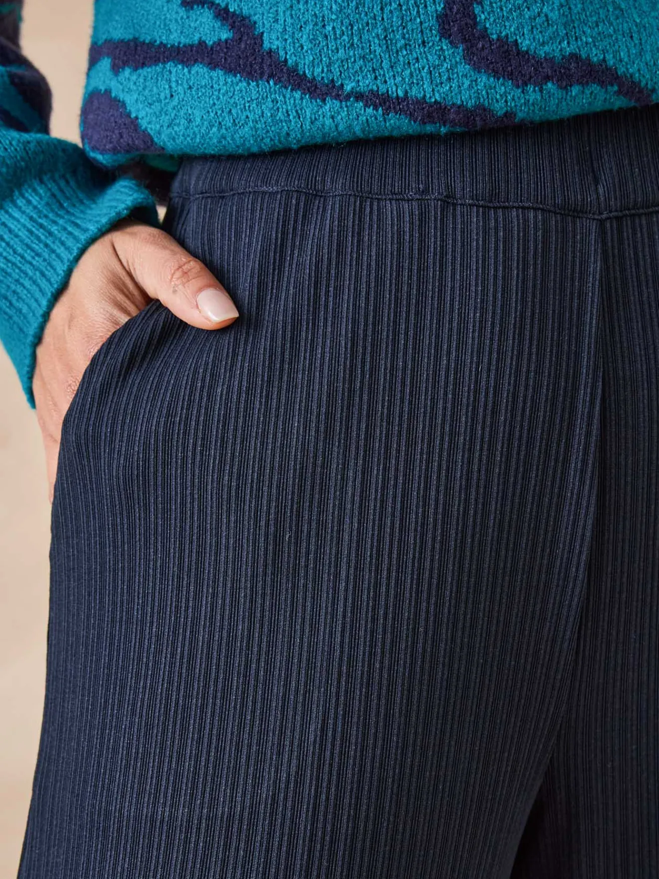 Discount Pantalon large et droit Femme Pantalon