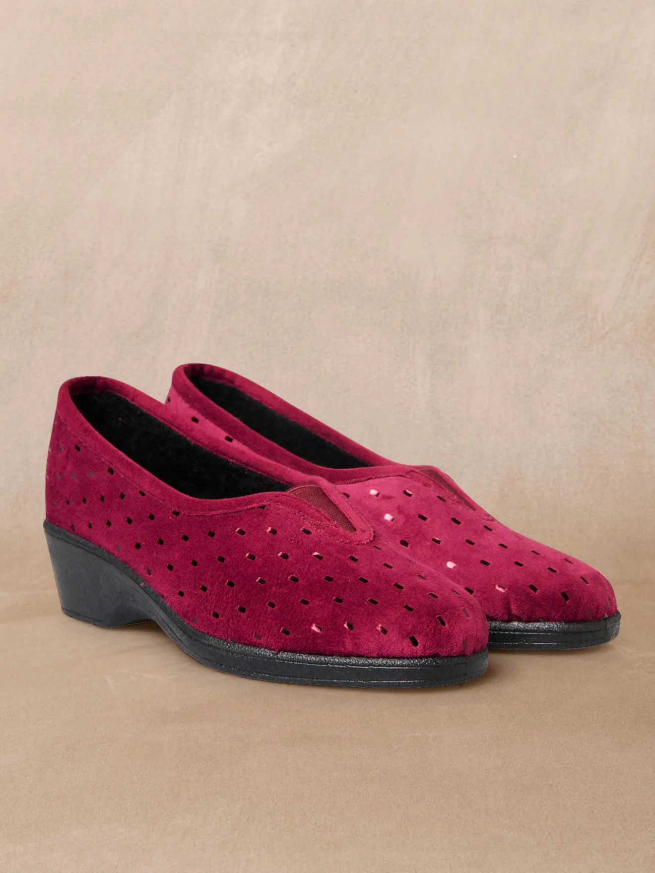 New Pantoufles molletonnées élastiquées Femme Pantoufles, Chaussons