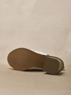 Outlet Sandales montantes cuir perforé Femme Sandales