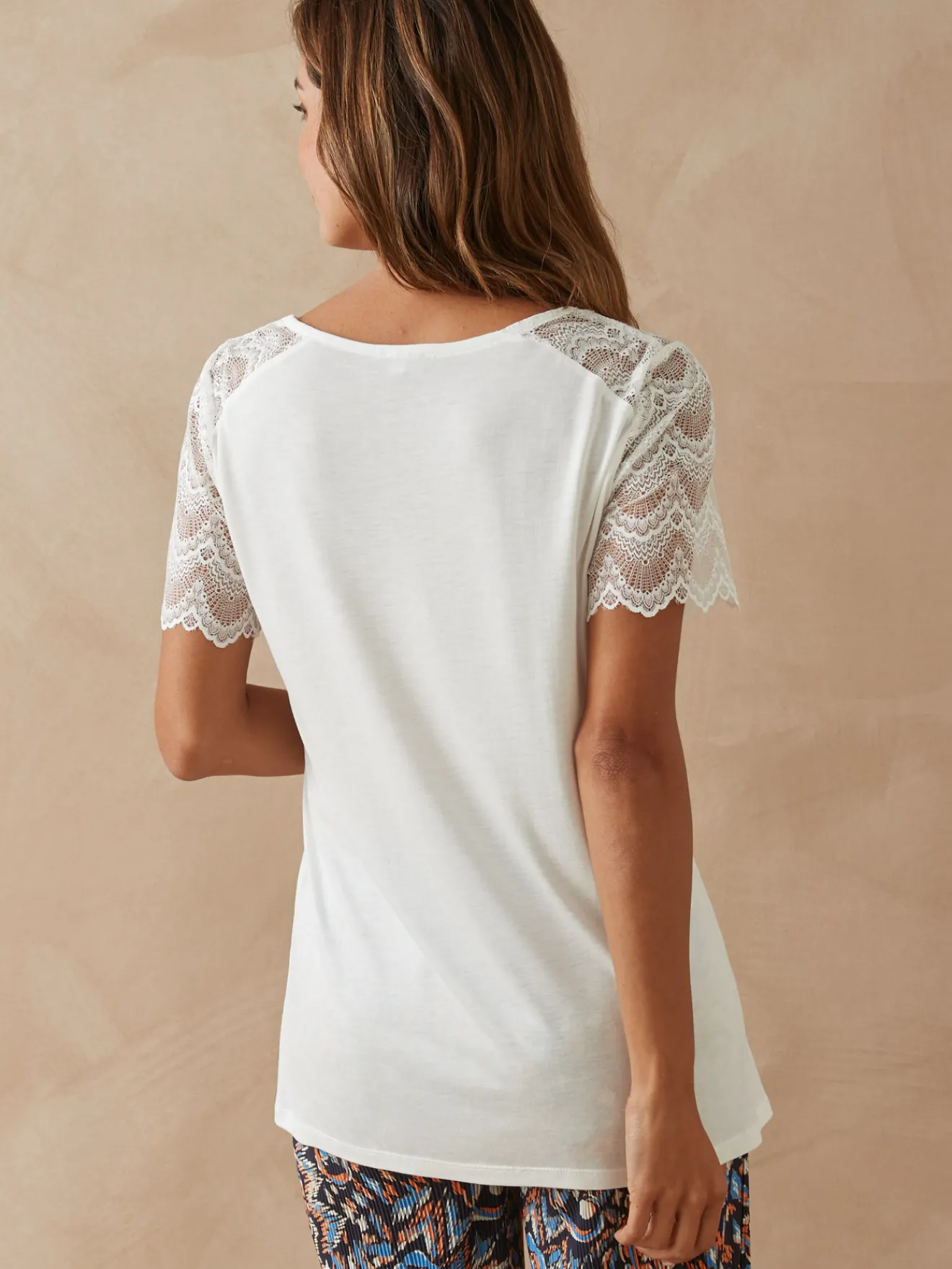 Tee-shirt avec dentelle Femme T-Shirt